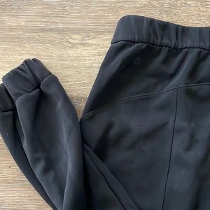 Lululemon softstreme joggers!